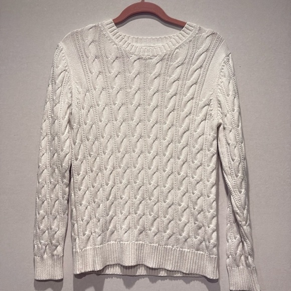Amazon Essentials - Women's Cabin Knit Sweater - white. Size Medium - Picture 2 of 10